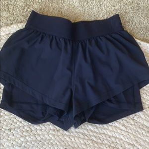 lululemon navy shorts 2.5”